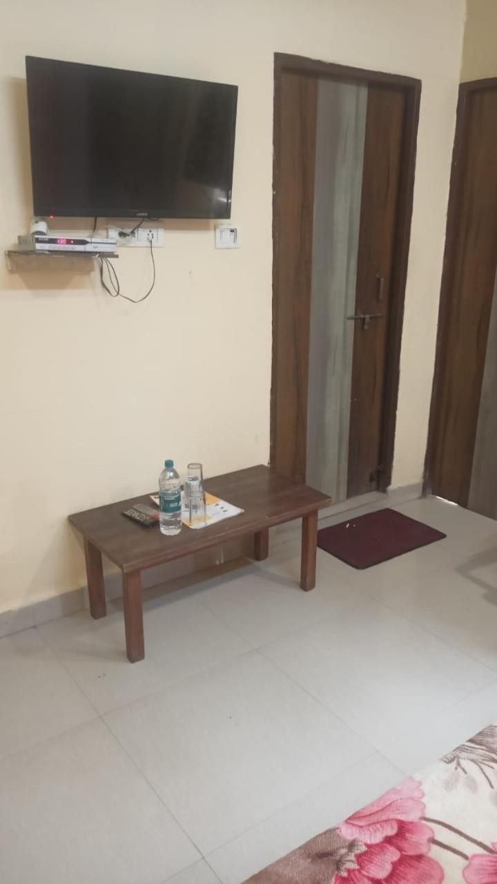 Hotel Shyam Utsav Mirzapur Ngoại thất bức ảnh